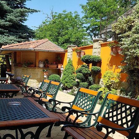 Penzión KORMOŠ Štúrovo Exterior foto