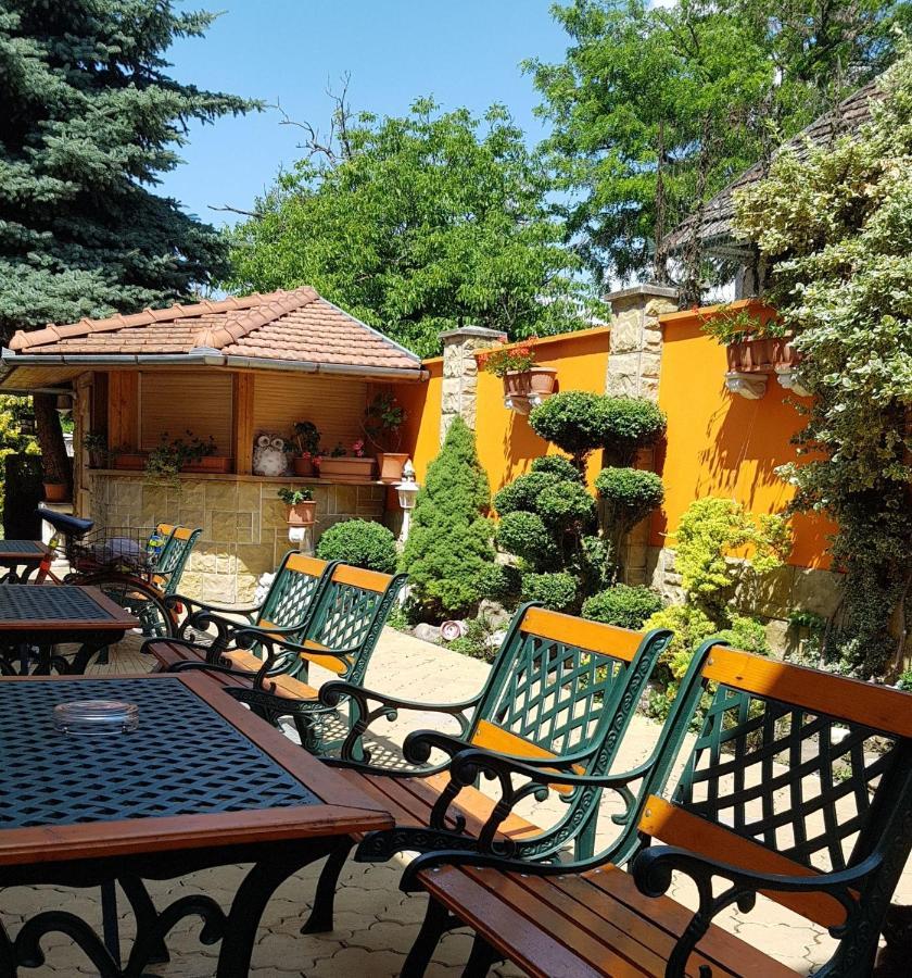 Penzión KORMOŠ Štúrovo Exterior foto