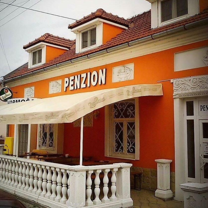 Penzión KORMOŠ Štúrovo Exterior foto
